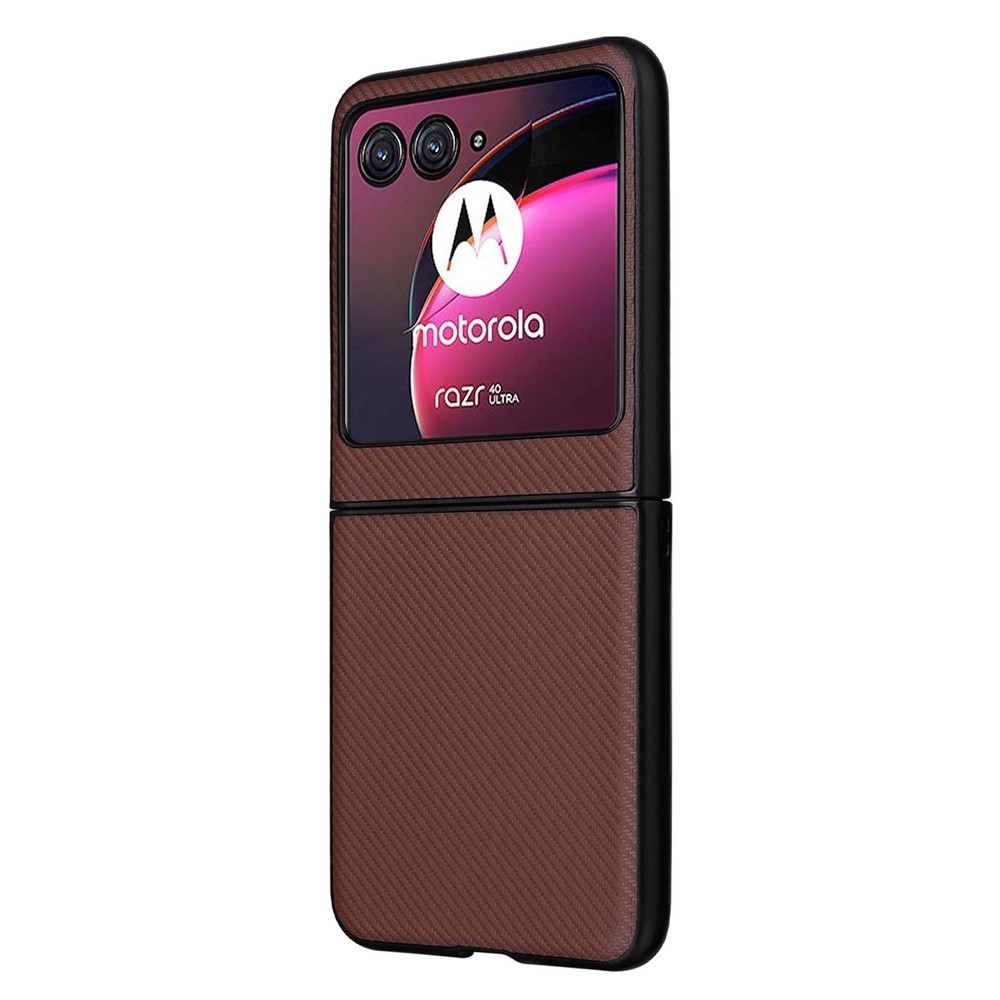 Textúrás műanyag borítás műbőrrel a Motorola Razr 40 Ultra 5G készülékre - barna
