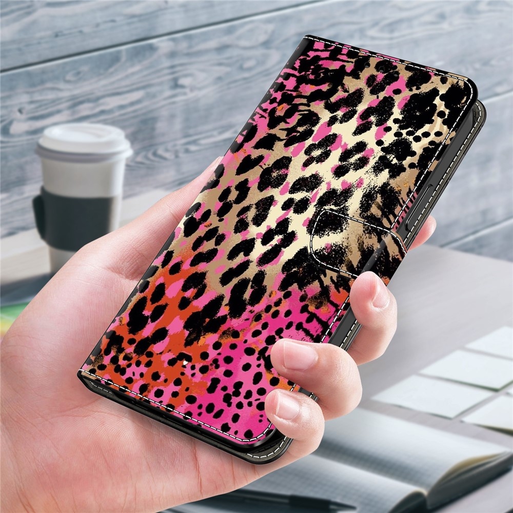 Határozottan könyves tok Samsung Galaxy A17 5G/A26 5G - fekete és rózsaszín pöttyökkel