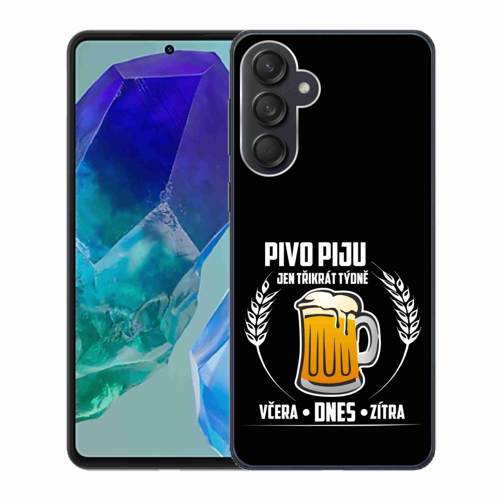 Gél borítás mmCase Samsung Galaxy M55 5G - sör motívum fekete háttérrel