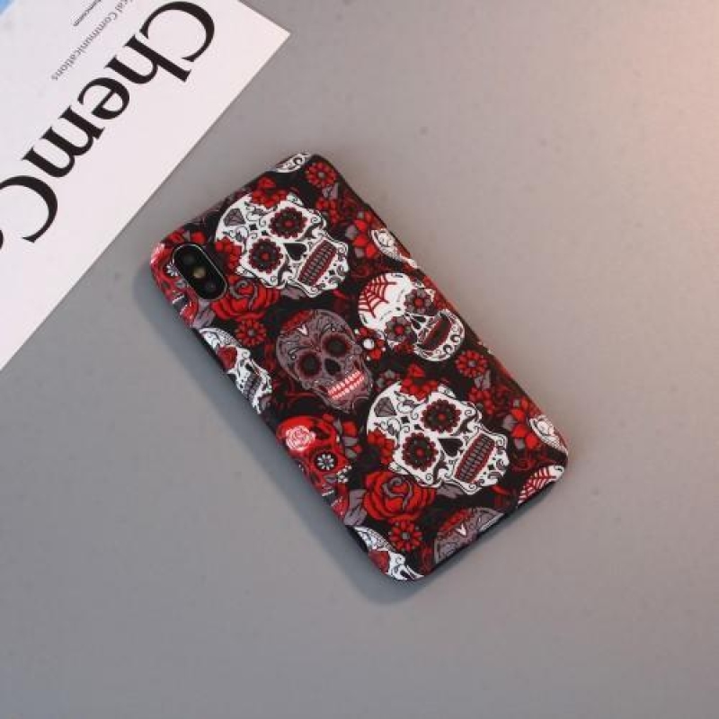 Flexi zselés tok iPhone X készülékhez - koponyák