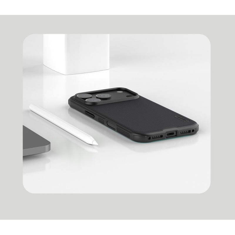 Nillkin Super Frosted PRO mágneses hátlap az Apple iPhone 17 Pro készülékhez Fekete