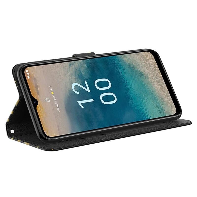 Nyomtatott könyv tok Nokia G22-hez - arany pillangók