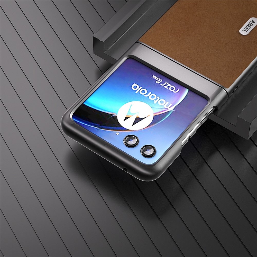 ABEEL műanyag tok kemény hátlappal a Motorola Razr 40 Ultra 5G készülékhez - barna színben